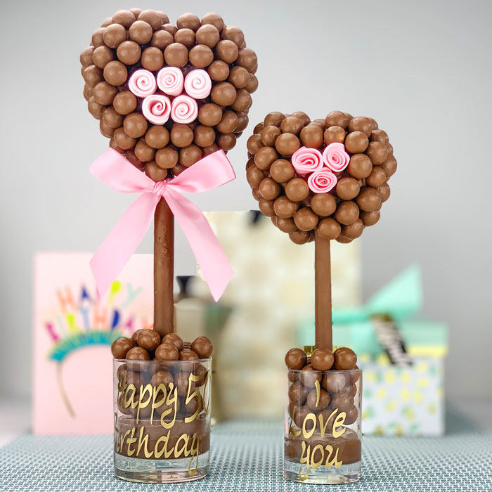 Personalised Malteser Heart Tree with Pink Roses