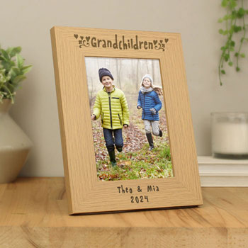 Engraved Oak Grandchildren 5 x 7 Inch Frame For Grandparents